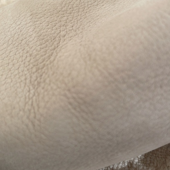 TOMS Soft Pebbled Leather Flat Mule With Decorative Strap Across - Picture 2 of 7